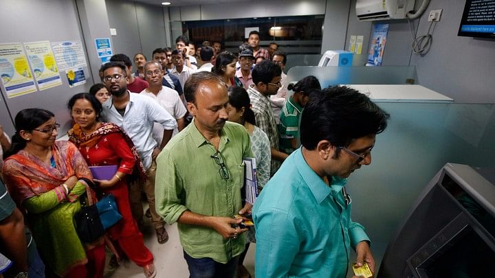 Millions of panicked people lined up outside banks and ATMs across India on Friday to exchange scrapped banknotes. (Photo: Reuters)