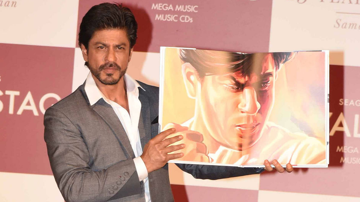 In Pics: 25 Years of Shah Rukh Khan In One Book