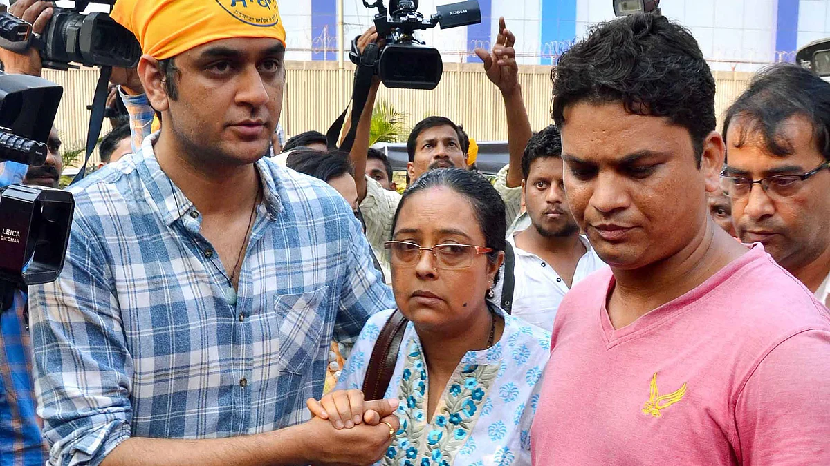 File photo of Pratyusha’s mother (centre) Shoma Banerjee. (Photo: Yogen Shah) 
