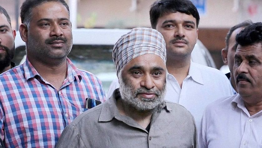  Khalistan Liberation Force chief Harminder Singh Mintoo being produced at Patiala House Court in New Delhi (Photo: PTI) 