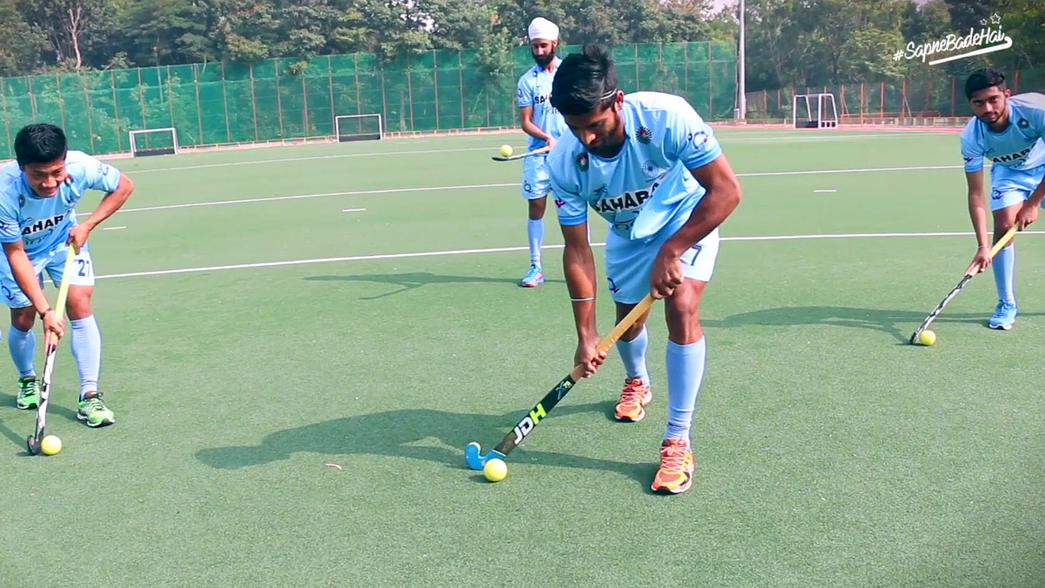 India’s junior hockey World Cup team take the Mannequin Challenge. (Photo: Hockey India)