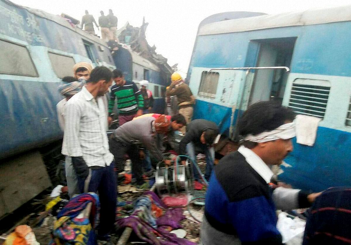 Fourteen coaches of 19321 Indore-Rajendranagar Patna Express Express derailed near Kanpur killing 97.  