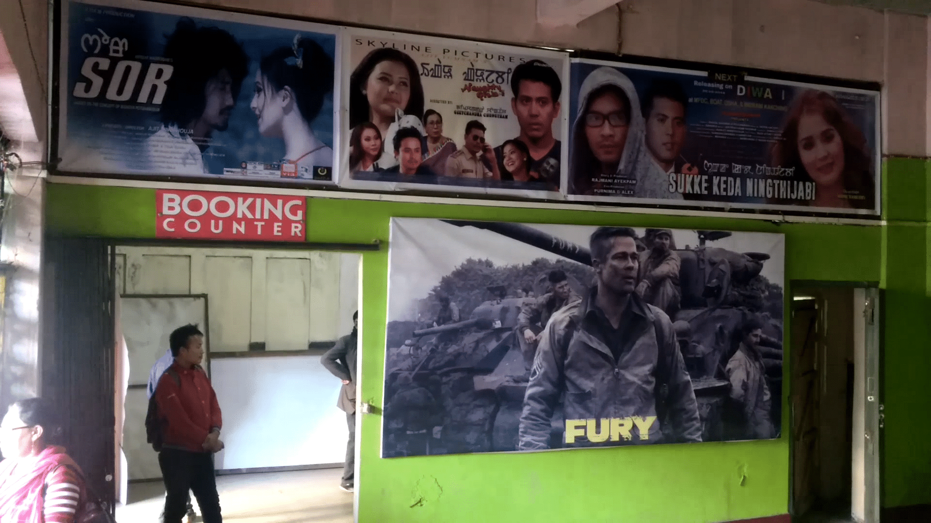 Revolutionary People’s Front (RPF) and the People’s Liberation Army (PLA) have banned Hindi film screenings in Manipur. (Photo: Sunzu Bachaspatimayum/The Quint)