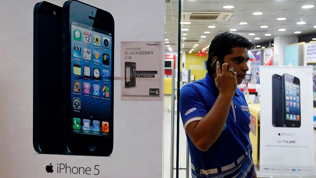 Could 2017 be the year when Apple finally starts  assembling in India? (Photo: Reuters)