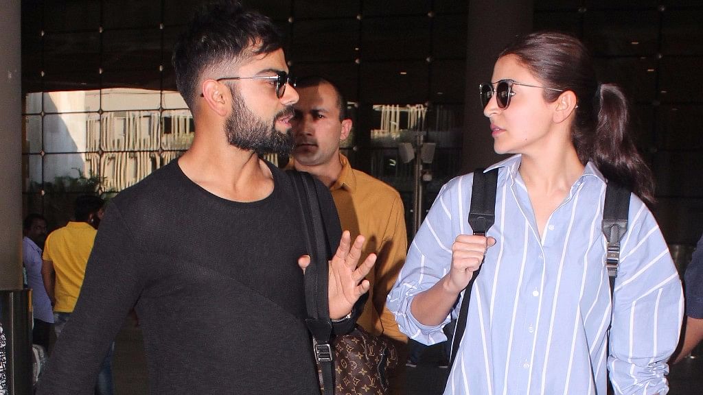 Anushka Sharma & Virat Kohli spotted at the airport. : r