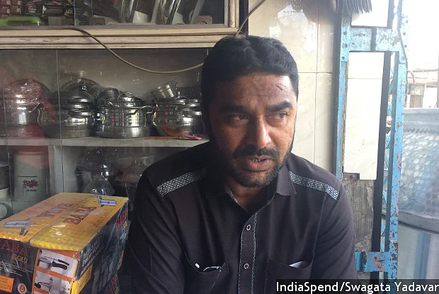 Iqbal Amarveer, a third-generation power loom owner, doesn’t believe his looms in Malegaon will last long enough for his children to take over the business. (Photo Courtesy: IndiaSpend)