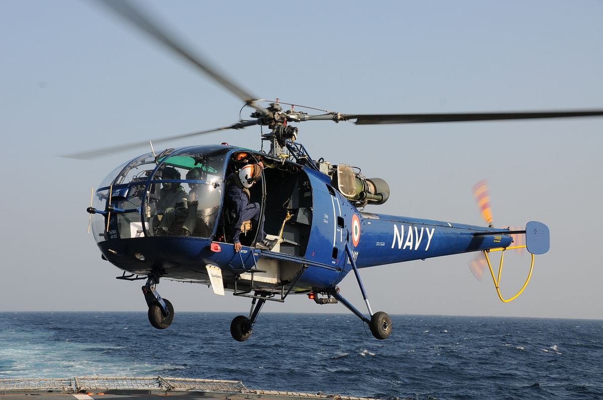 A former navy test pilot writes about low reliability and structural failures of defence helicopters.