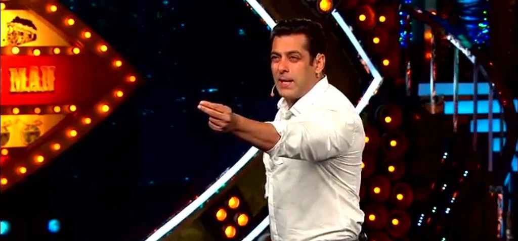 Salman blasts Om Swami. (Photo courtesy: Colors)