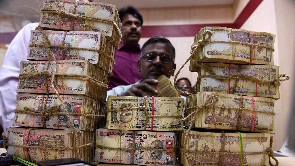 The cash seized was in demonetised Rs 500 and Rs 1,000 notes. Image for representational purposes. (Photo: PTI)