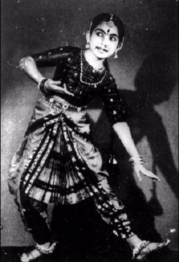 A polyglot, Jayalalithaa was also a dancer and a voracious reader.