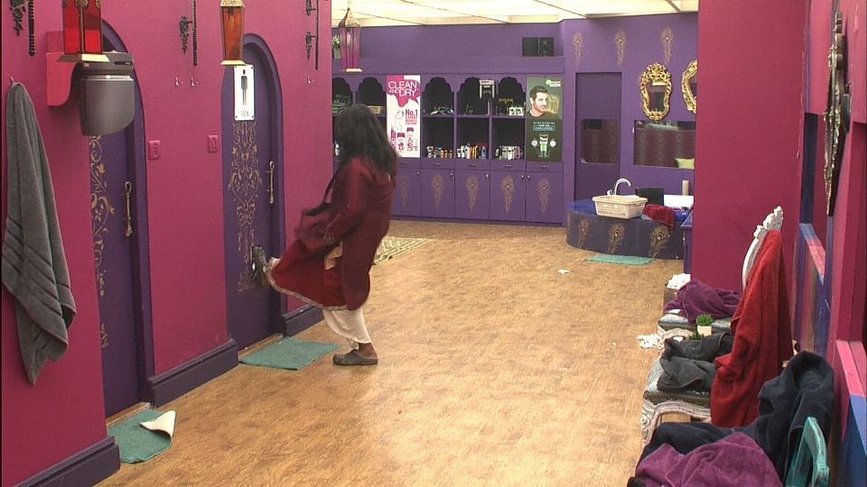 Swami Om and Priyanka Jagga show their worst sides yet in the Bigg Boss house.