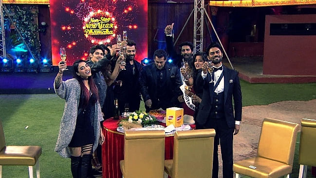 Salman Khan celebrates New Year’s Eve in the <i>Bigg Boss</i> house. (Photo courtesy: Colors TV)