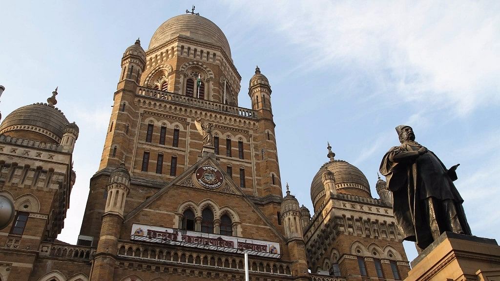 No BJP-Sena alliance in BMC as of now; SC questions MMRCL over Metro car shed construction in Aarey & other stories
