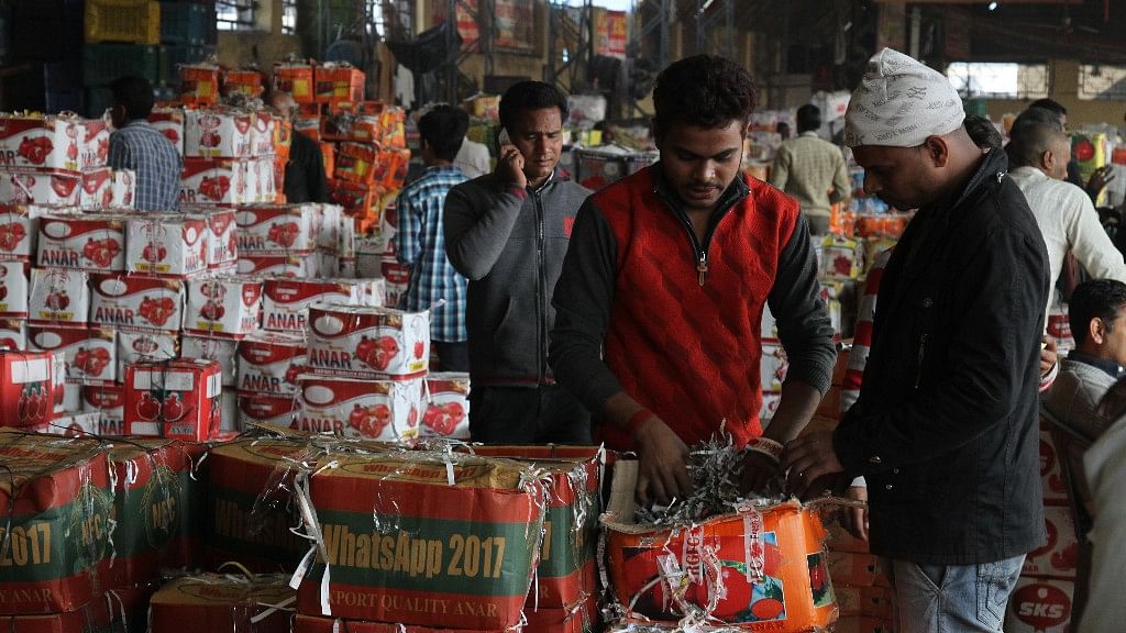 At Delhi’s Azadpur mandi, wholesalers are witnessing  a slump in sales after note ban, writes Vivian Fernades.