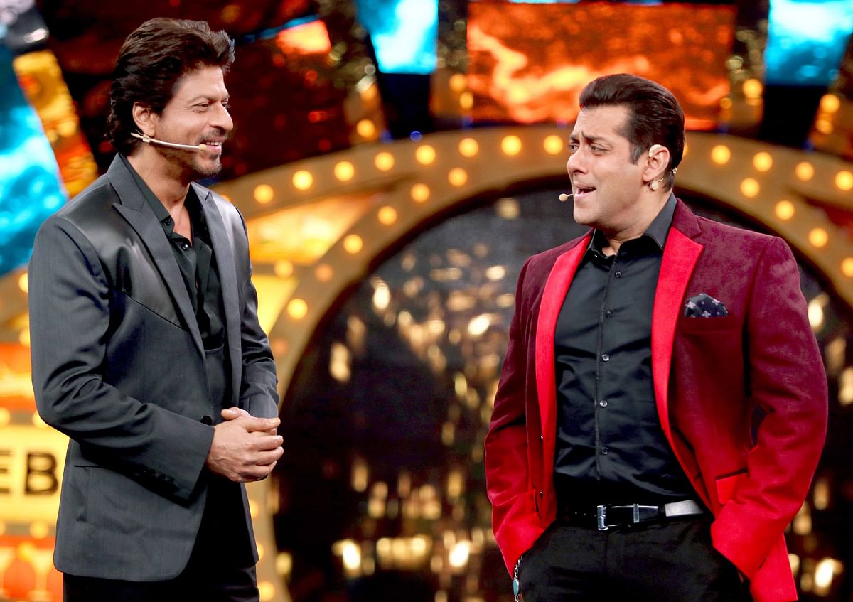 SRK and Salman Khan join hands for a grand episode of ‘Bigg Boss 10’.