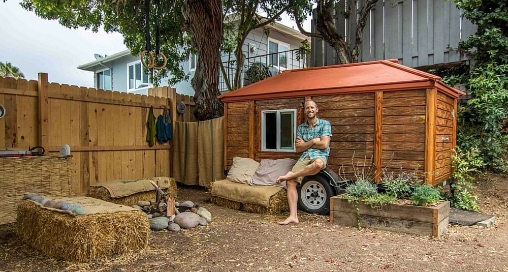 Environmental activist Rob Greenfield dares to live in a 50 sq ft house, wears every piece of trash he generates. 