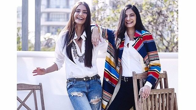 Sonam & Rhea Have a Different Take on the Mannequin Challenge