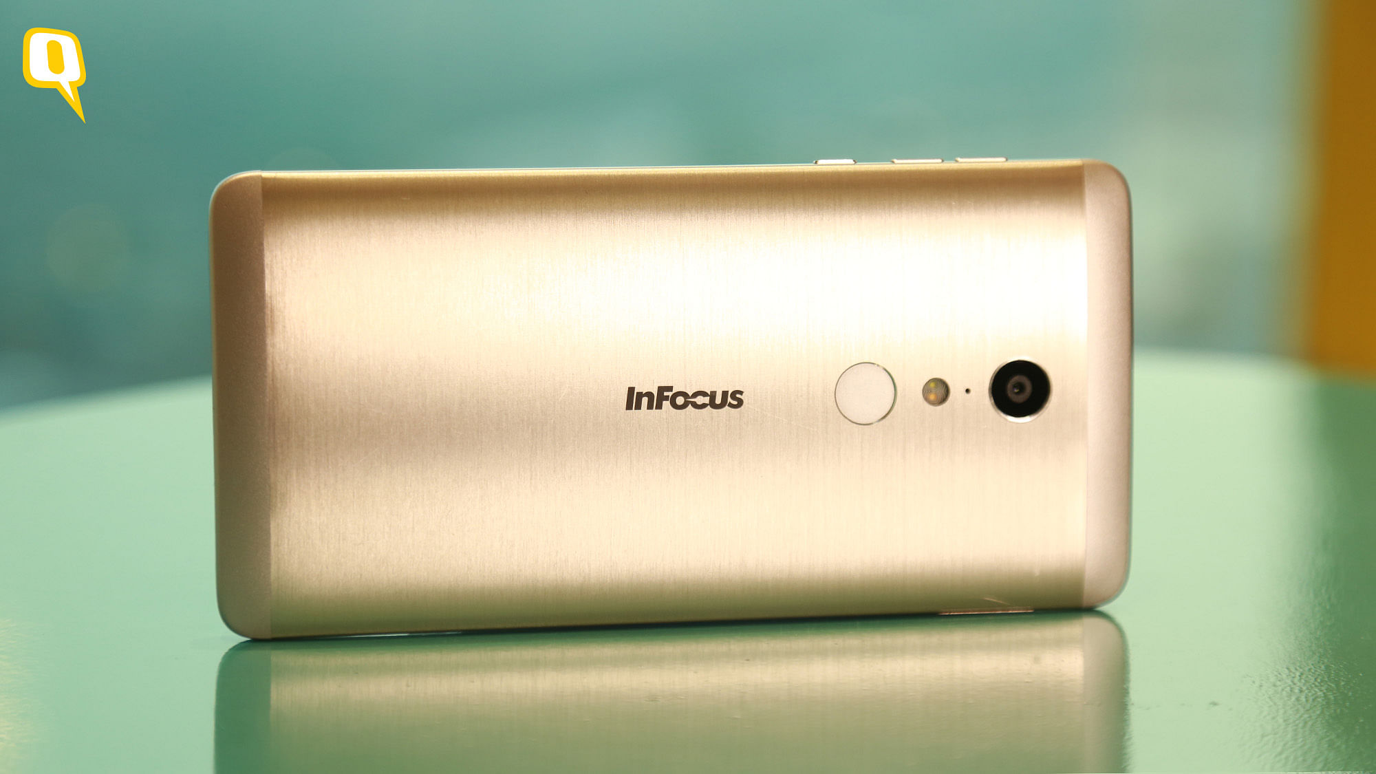 InFocus Epic 1 is a mid-range smartphone, but is it value for money? (Photo: Shiv Kumar Maurya/<b>TheQuint</b>)