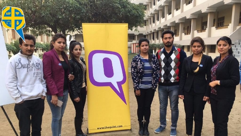 FB Live from a university in Jalandhar (Photo: <b>The Quint</b>)