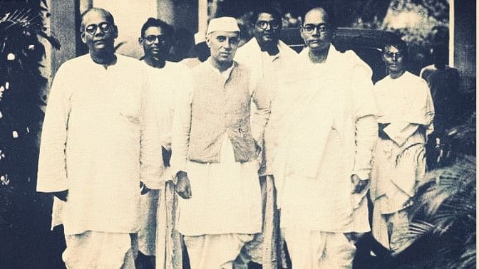 <div class="paragraphs"><p>Nehru with Sarat Chandra Bose and Subhas Chandra Bose. Photo used for representational purpose. </p></div>