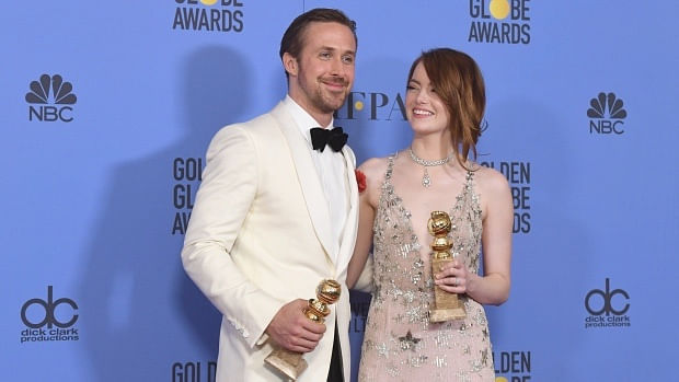 Ryan Gosling and Emma Stone are all smiles after their Golden Globe wins for<i> La La Land. </i>(Photo: Reuters)