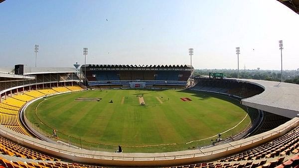 Motera Stadium, Gujarat. (Photo Courtesy<b>:</b> <a href="https://twitter.com/Cricrajeshpk/status/642340659836289026">Twitter/Crickrajeshpk</a>)