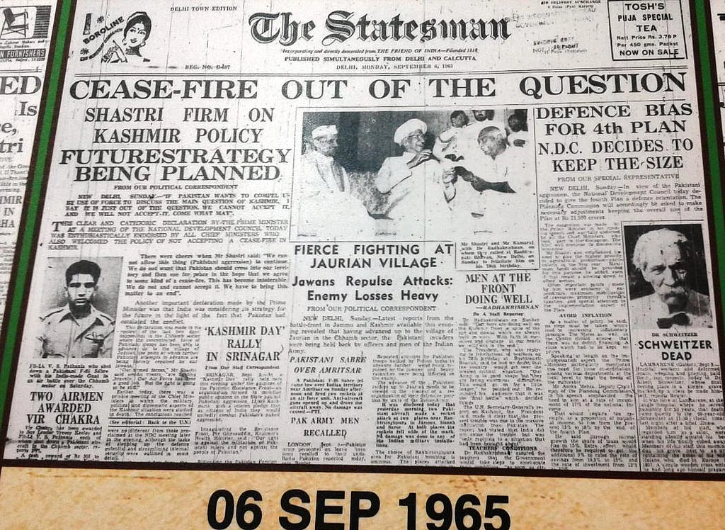 Shastri was not a diminutive figure when it came to politics. He fearlessly refused to withdraw from sections that the Indian Army had made inroads during the 1965 war that Pakistan had heaped upon India. (Photo Courtesy: <a href="https://twitter.com/search?q=Lal%20Bahadur%20Shastri&src=typd">Twitter</a>)