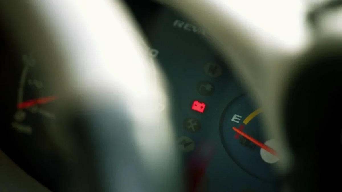 The car’s battery died. (Photo Courtesy: Amazon screengrab)