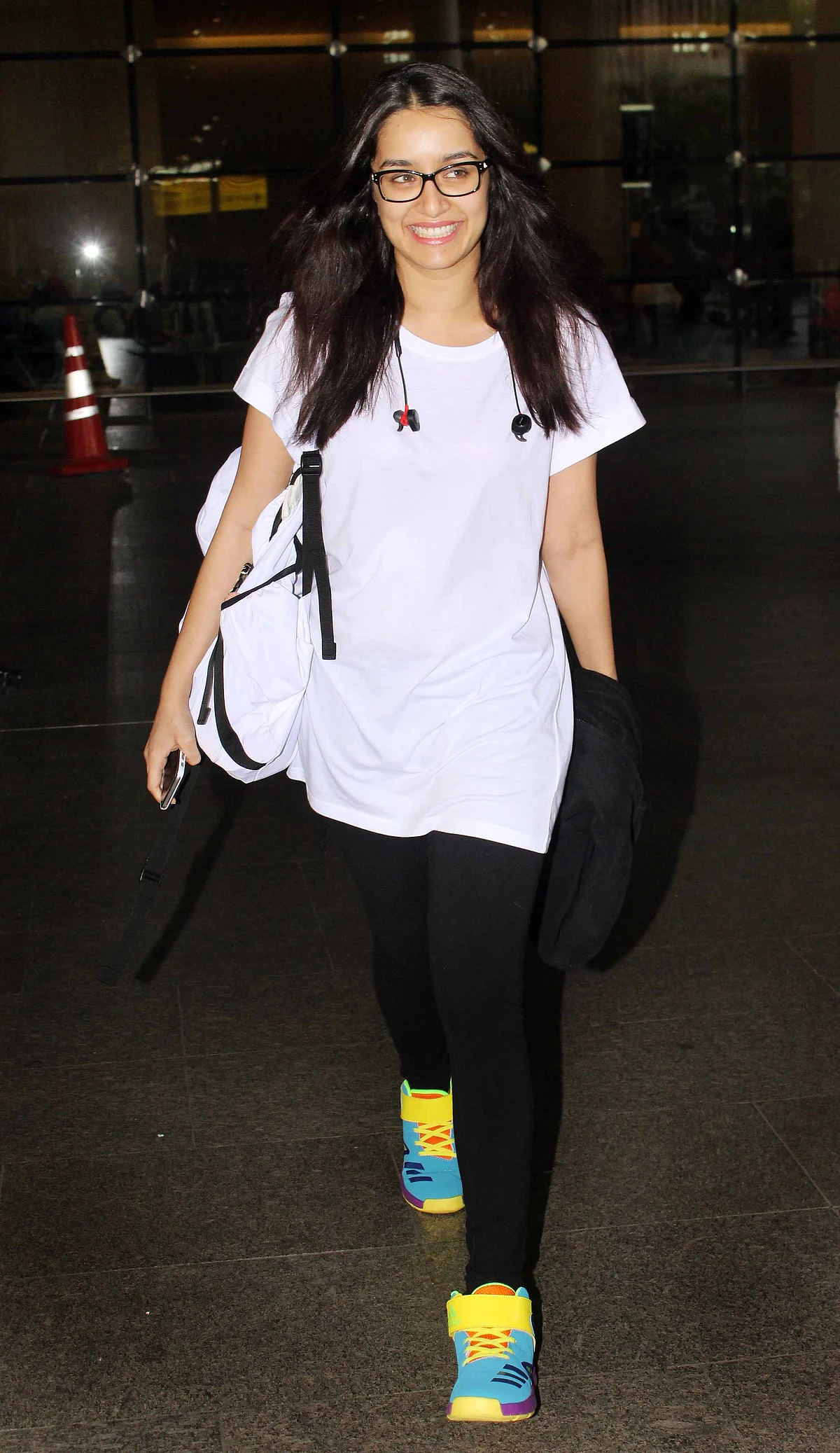 Shraddha Kapoor smiles for the camera. (Photo: Yogen Shah)