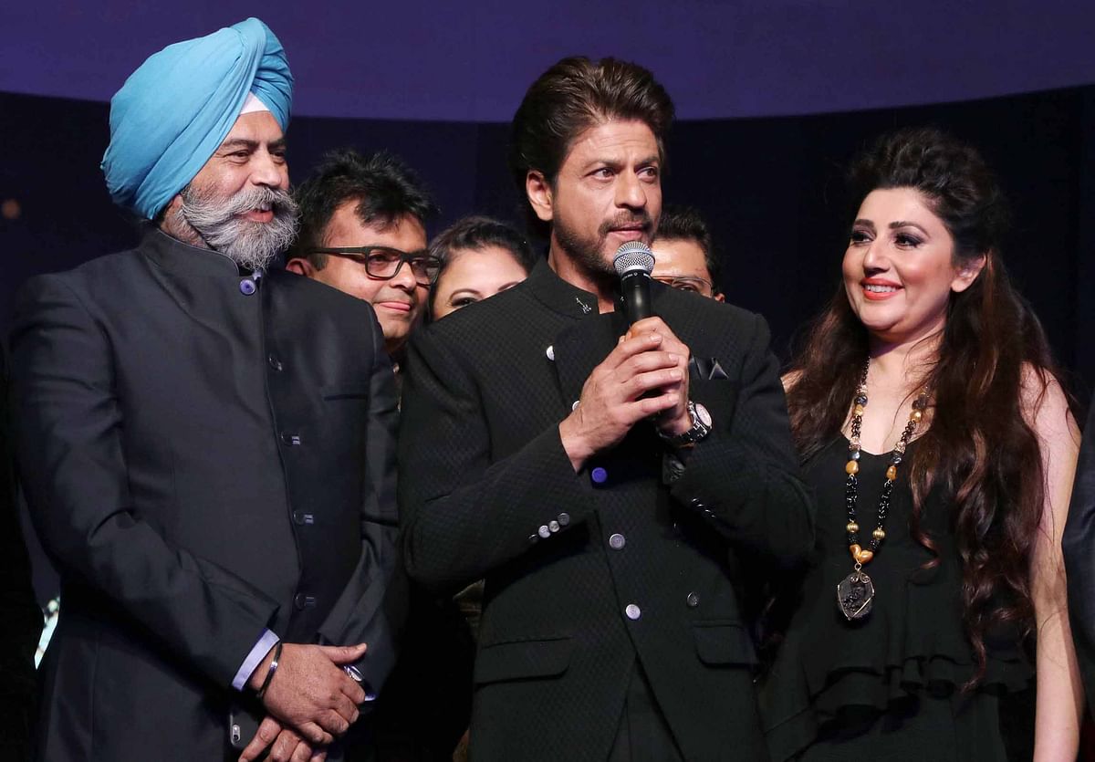 Shah Rukh Khan announces his ‘Bigg Boss’ act and gives an important advice to all parents. More stories here too.