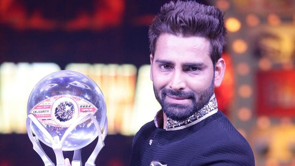 Manveer Gurjar wins the Bigg Boss 10 trophy. (Photo courtesy: Colors TV)