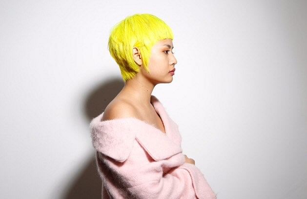 Meet Lirminta Rongpipi, 25, who’s turning heads with her neon yellow hair