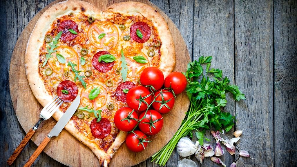 Wish your lover a happy valentine’s day with these food hacks. (Photo: iStock photo)