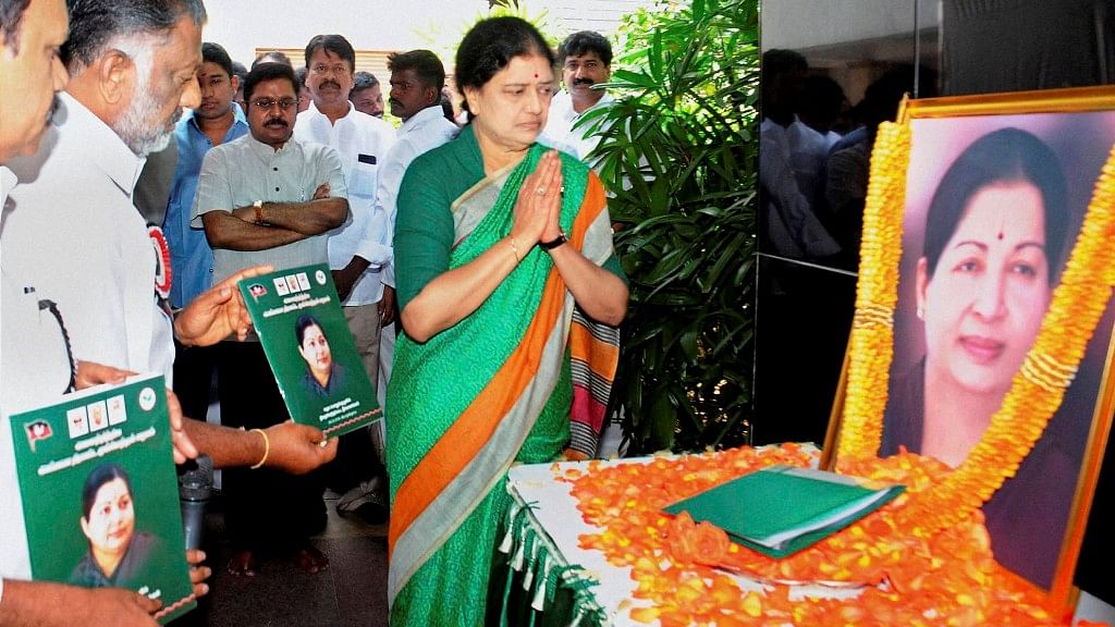 Sasikala pays tribute to J Jayalalithaa after she was appointed as AIADMK General Secretary on 29 December. (Photo: PTI)