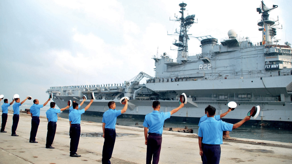 Southern Naval Command bid farewell to  Viraat as she left Kochi for the very last time on Sunday. (Photo Courtesy: Twitter/<a href="https://twitter.com/search?f=images&amp;q=ins%20viraat&amp;src=typd">@indianeagle</a>)