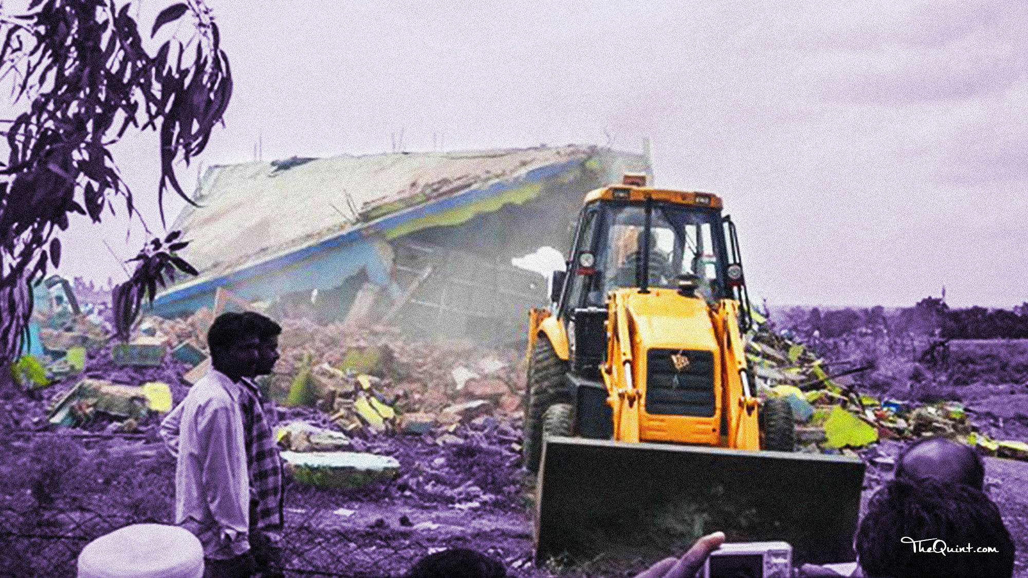 Chauthiya village being razed down by earthmoving machines in 2007. (Photo: <b>The Quint</b>)