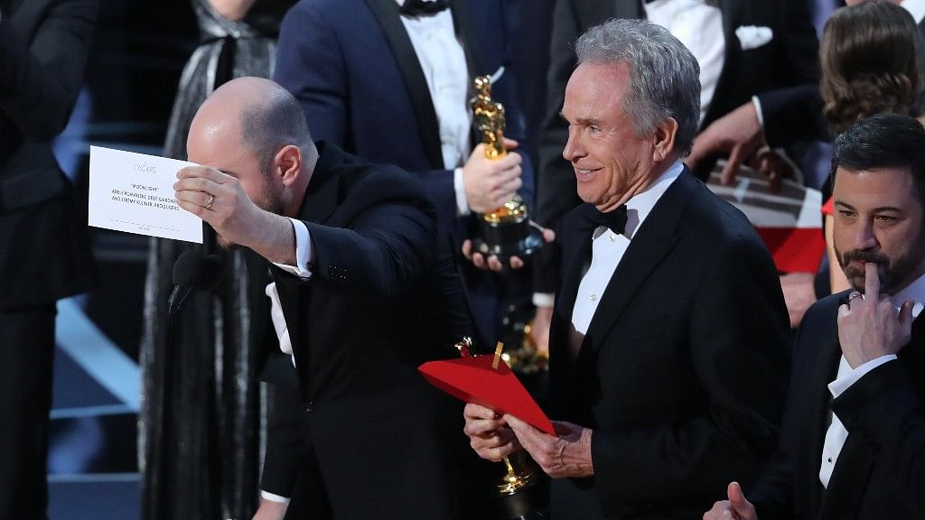 Warren Beatty post the Best Picture mix-up at the Oscars 2017. (Photo: Reuters)