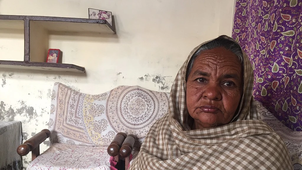 Gurmeet Kaur’s son Gurtej committed suicide after he was unable to repay a loan. (Photo: Parth MN/<b>The Quint</b>)