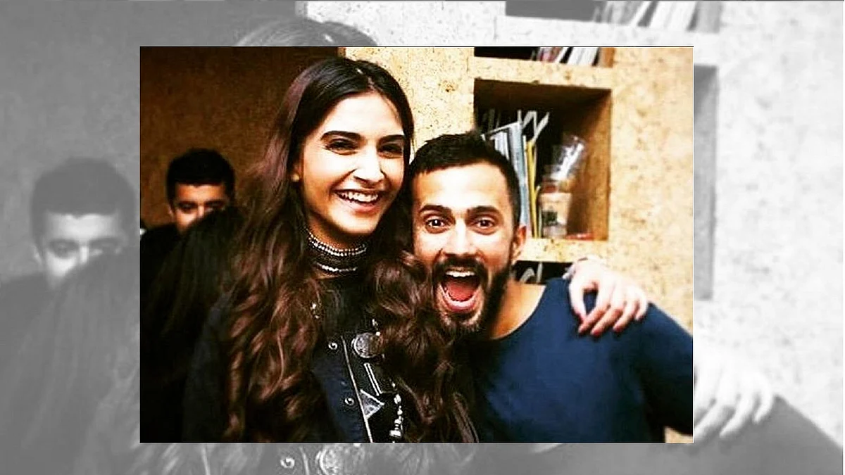 Sonam Kapoor and Anand Ahuja pose together.