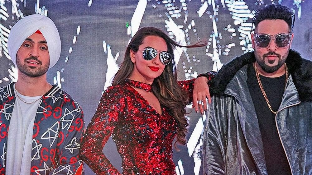 A still from <i>Move Your Lakk</i> featuring Dilhit Dosanjh, Sonakshi  SInha and Badshah.&nbsp;