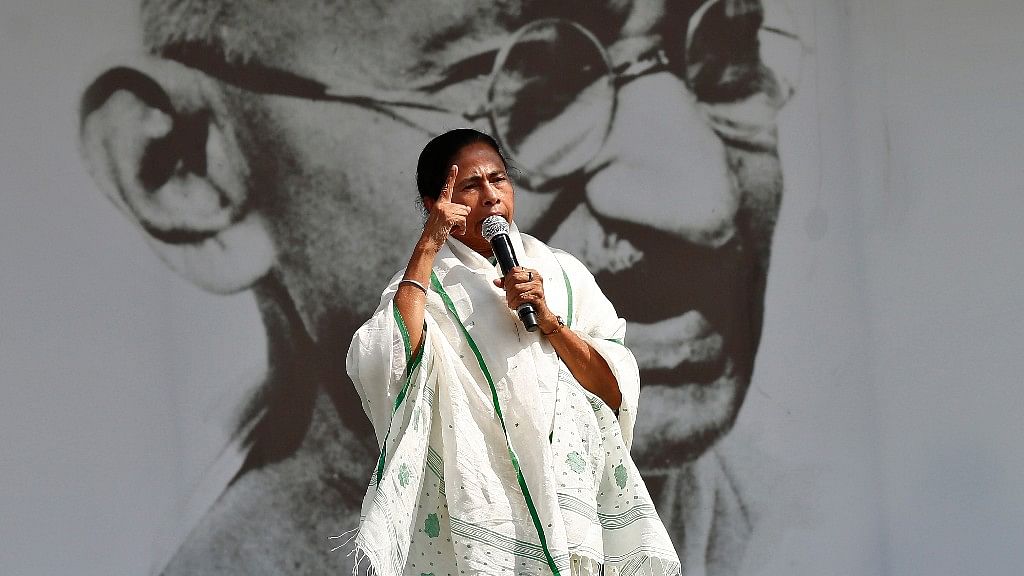 Mamata Banerjee said she will not link her Aadhaar to her phone number. <i>(Photo: Reuters)</i>