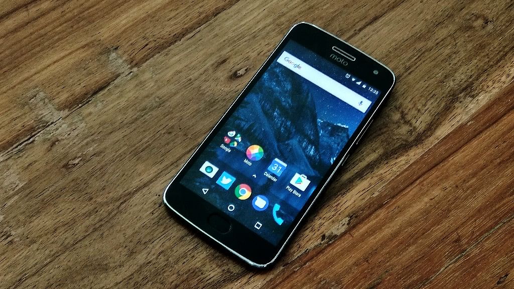 Moto G5 Plus is the latest mid-range contender in India. (Photo: <b>The Quint</b>)