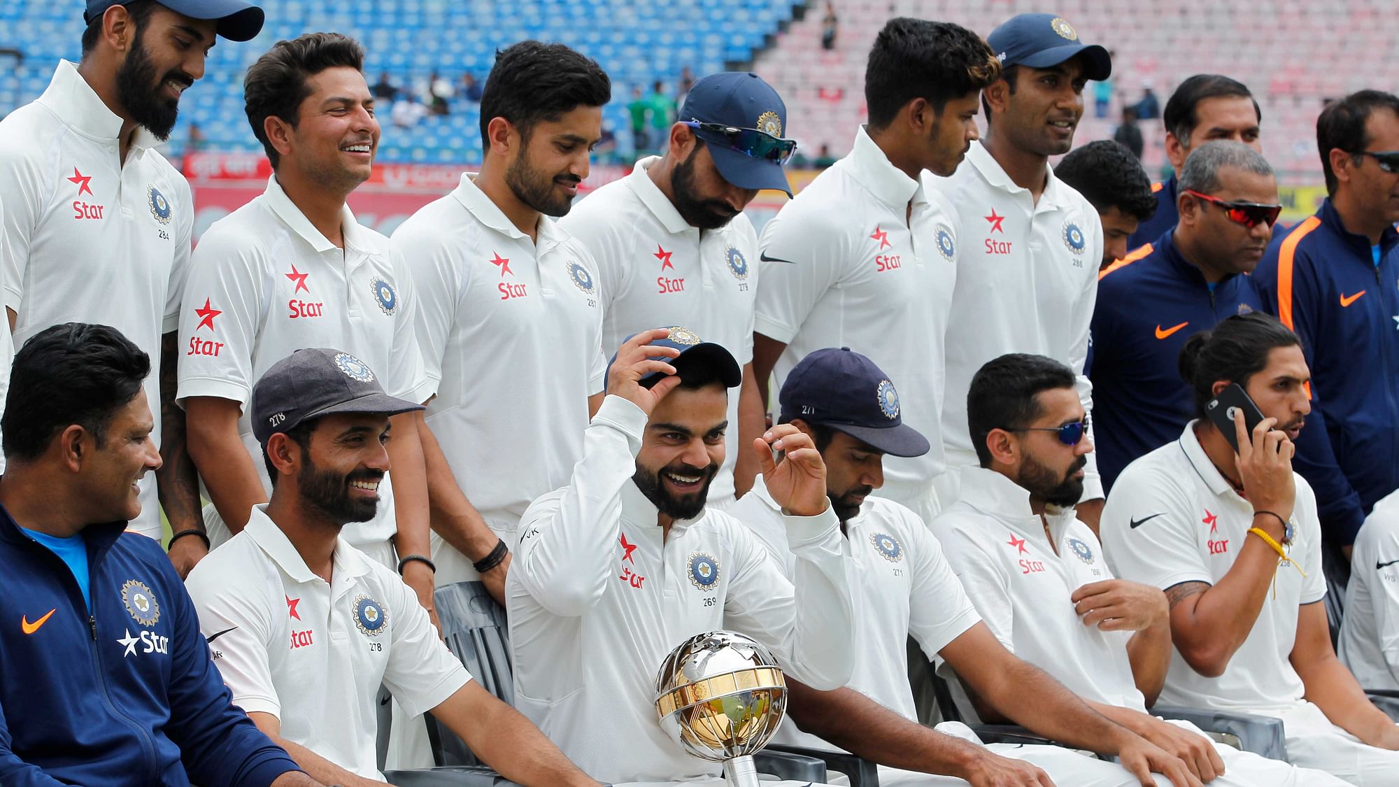 Indian cricket team with the Border-Gavaskar trophy. (Photo: BCCI)