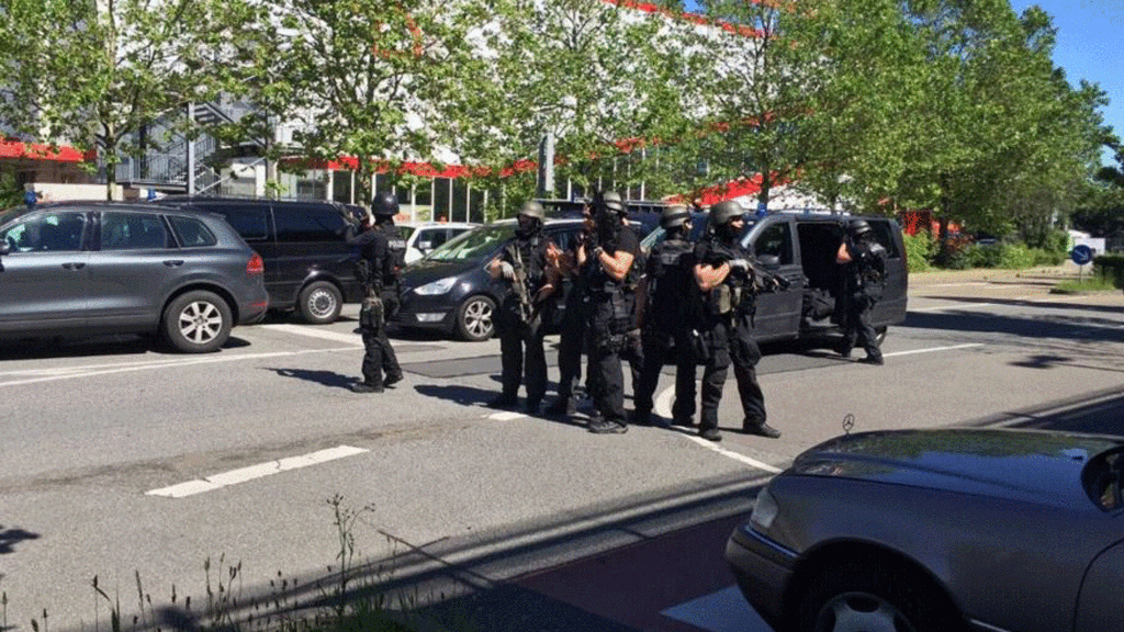 German police at Viernheim’s cinema complex during a shooting in June. (Photo Courtesy: Twitter/<a href="https://twitter.com/SputnikInt/status/745993619811733504">@SputnikInt</a>)