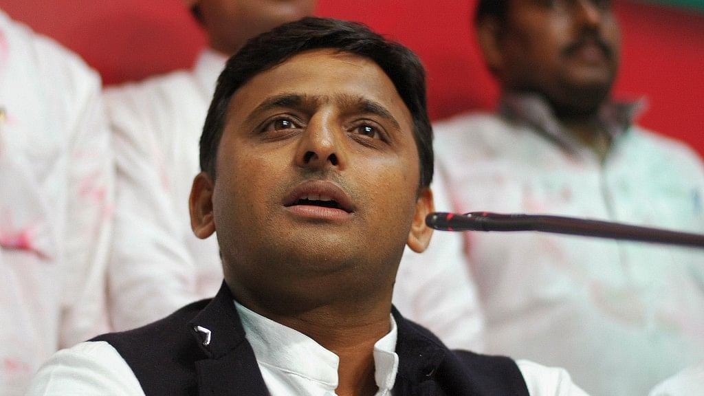 EC served a show cause notice to Akhilesh Yadav. (Photo: Reuters) 