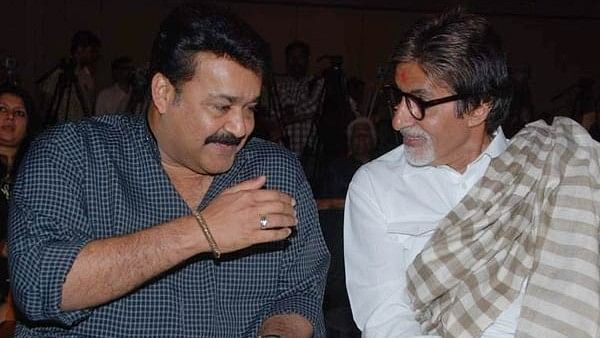 Amitabh Bachchan with Mohanlal at an event. (Photo courtesy: Twitter)