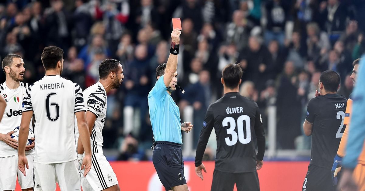 Juventus coasted into the Champions League quarter-finals with a 1-0 win over Porto. 
