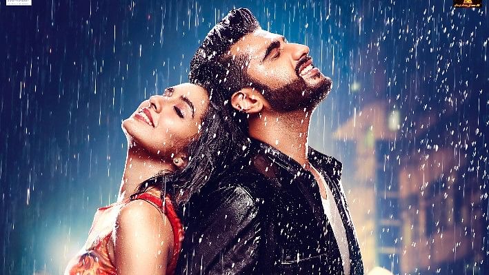 Shraddha and Arjun Kapoor in a poster of <i>Half Girlfriend</i>. (Photo courtesy: Balaji Motion Pictures)