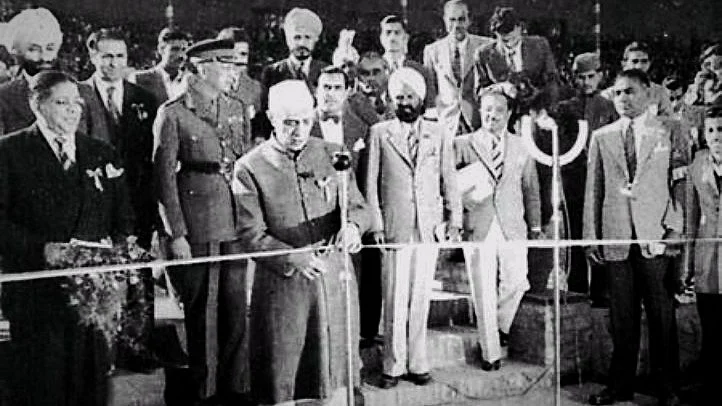 First Prime Minister of India Jawaharlal Nehru inaugurates the Asian Games in 1951. 