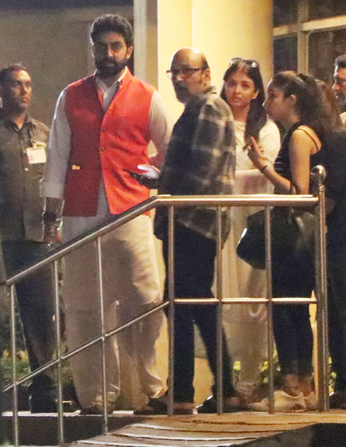  Aishwarya Rai spotted at Lilavati, while Daniel Radcliffe might get married soon.